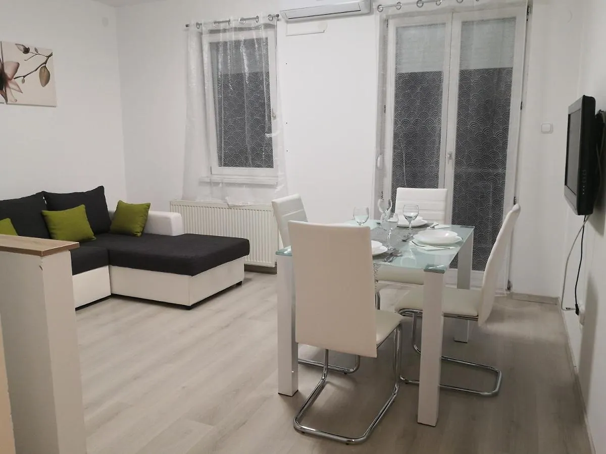 Apartment Oasis Apartman Szeged Hungary